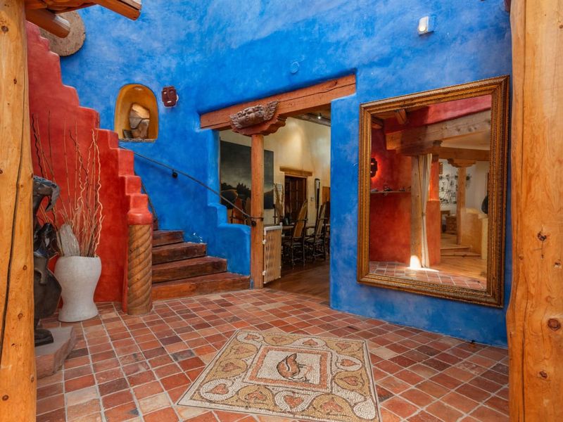 9 New Mexico Adobe Paint Colors That Glow Like Desert Light - Decor Hint Albuquerque Sky