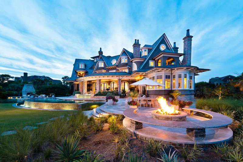 12 Homes Along South Carolina's Coast That Could Feel Classically Southern - Decor Hint Kiawah Island Coastal Home – Luxury Meets Nature