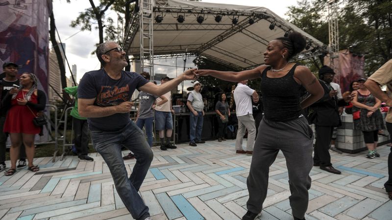 Chicago SummerDance – Moving to the Music