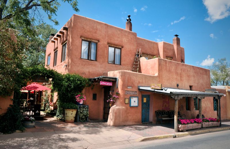 9 New Mexico Adobe Paint Colors That Glow Like Desert Light - Decor Hint Sandia Pink