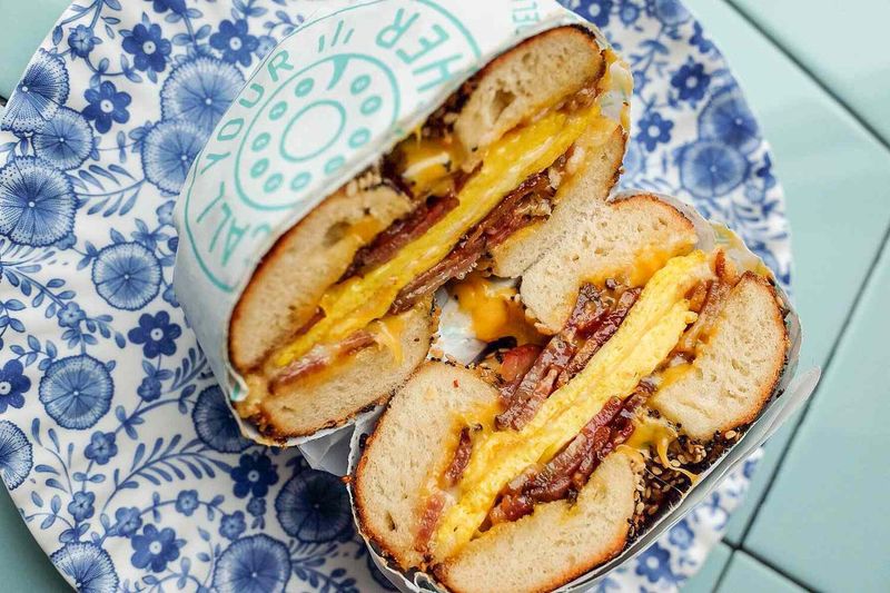 10 Iconic New York Dishes That Only '80s Kids Would Stand Behind - Decor Hint Pizza Bagels