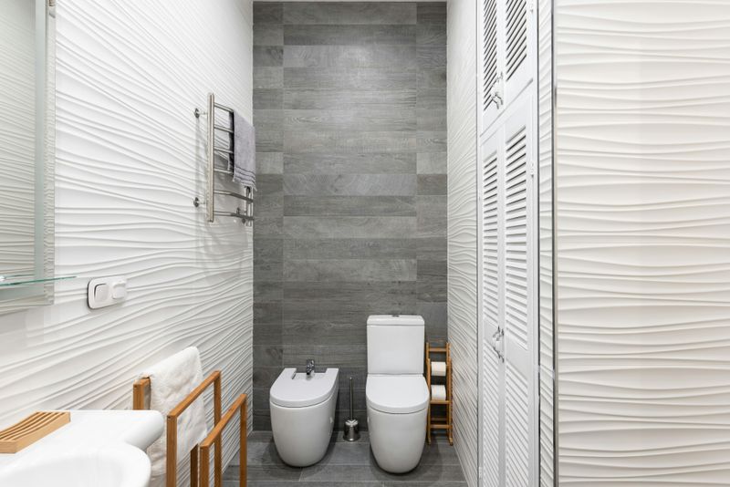 Bathroom Design Mistakes That Homeowners Often Make - Decor Hint Sacrificing Function for Trends