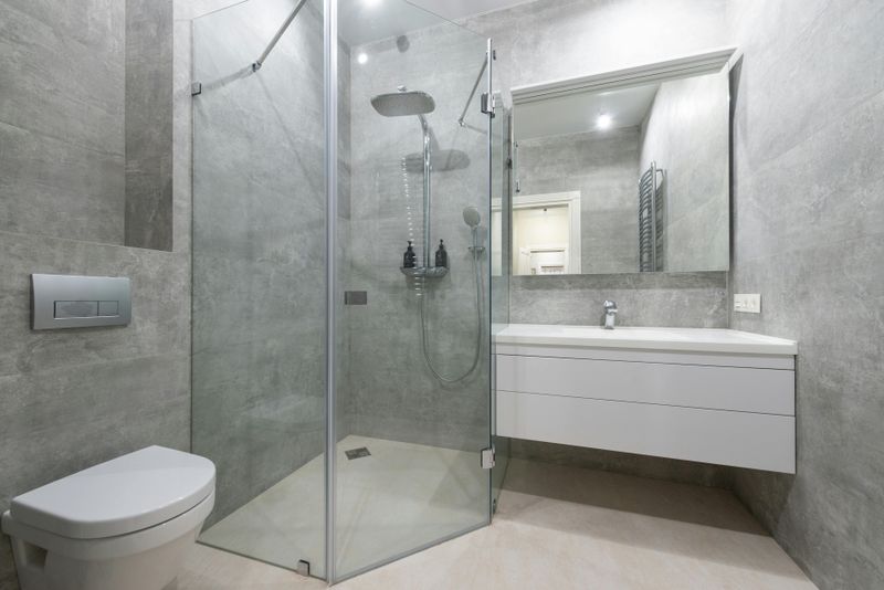 13 Bathroom Choices That Could Undermine Your Design - Decor Hint Overcrowding the space with furniture