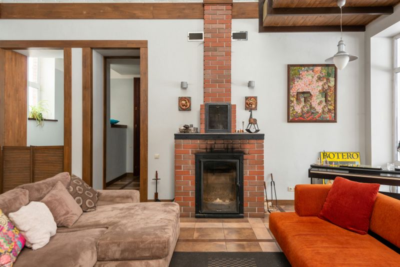 25 Home Features That Might Be Worth Updating For A Fresher Look - Decor Hint Fireplace Surrounds