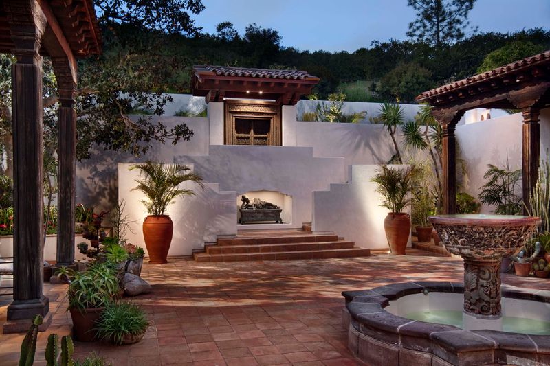 Santa Barbara Spanish Colonial Courtyard