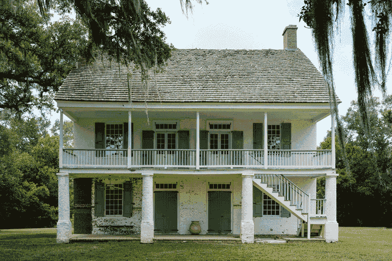 Louisiana Creole Cottages With Storybook Patina - Decor Hint Raised Foundations With Decorative Brick Patterns