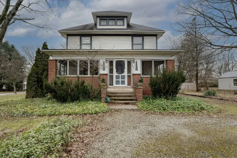 Step Onto The Front Porch Of These Classic Ohio Craftsman Homes - Decor Hint Akron's Arts & Crafts Masterpiece