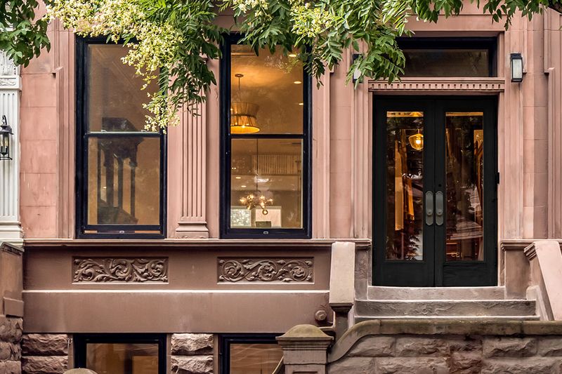 9 Historic NYC Townhouses That Command Top Dollar For Their Character - Decor Hint Harlem Brownstone Renaissance