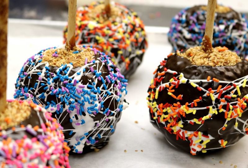 6 Candy Apple Flavors That Keep Indiana Kids Coming Back - Decor Hint Birthday Cake Celebration