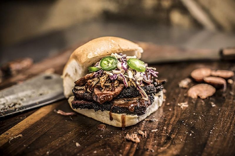9 Texas Brisket Sandwiches Too Big For The Bun - Decor Hint Pecan Lodge's Towering Texas Treasure