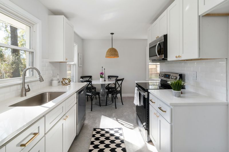 15 Simple Kitchen Design And Decor Ideas To Refresh Your Home - Decor Hint Rug Revival