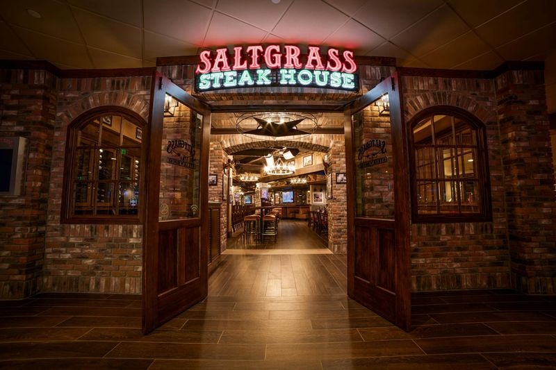 Saltgrass Steak House – Where Texas Flavor Meets Modern Comfort