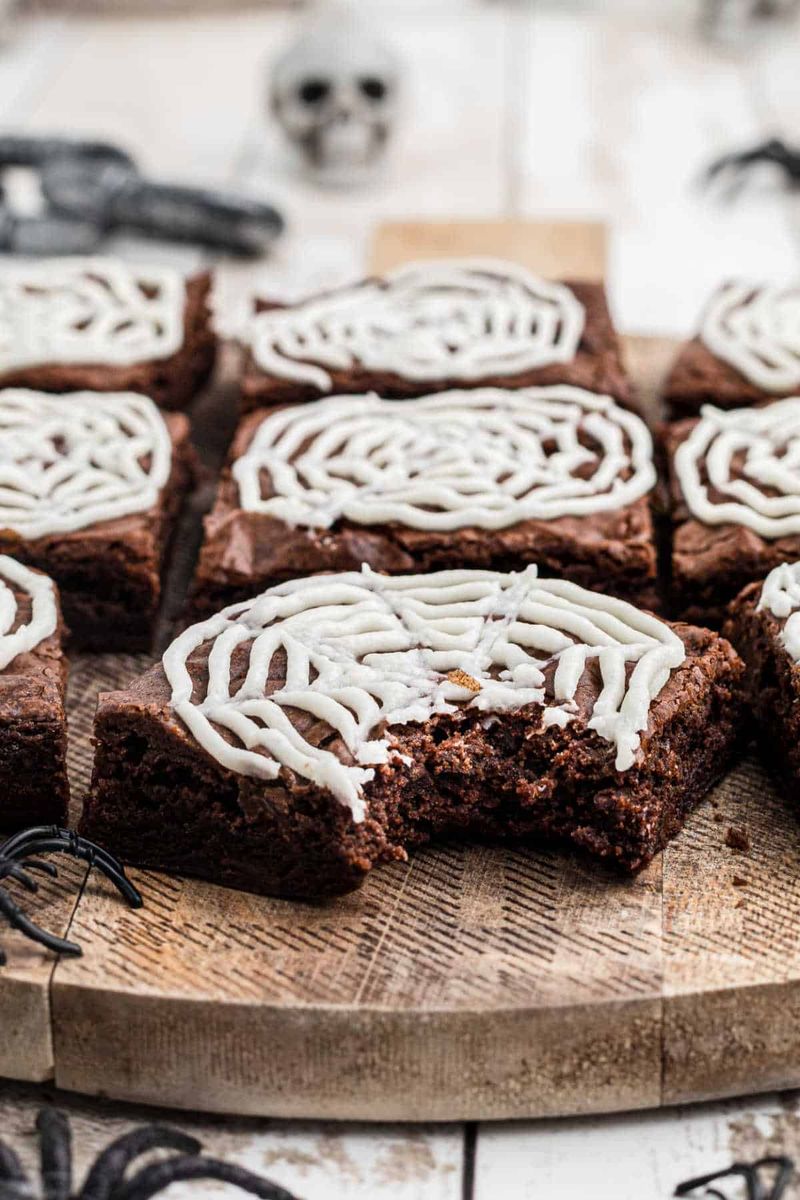 Spooky Brownie Bites That Louisiana Moms Bake For School Events - Decor Hint Haunted Plantation Brownies