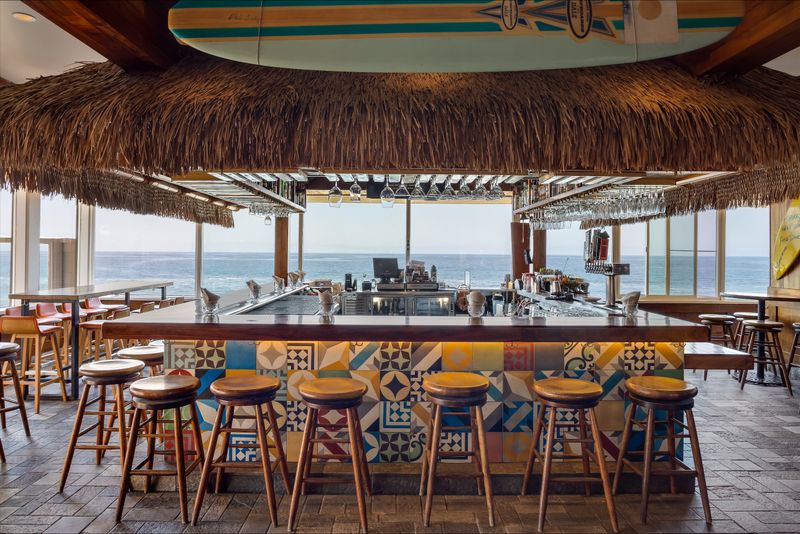 Burgers By The Beach In 12 Oceanfront Joints Along California's PCH - Decor Hint Bear Flag Fish Co.
