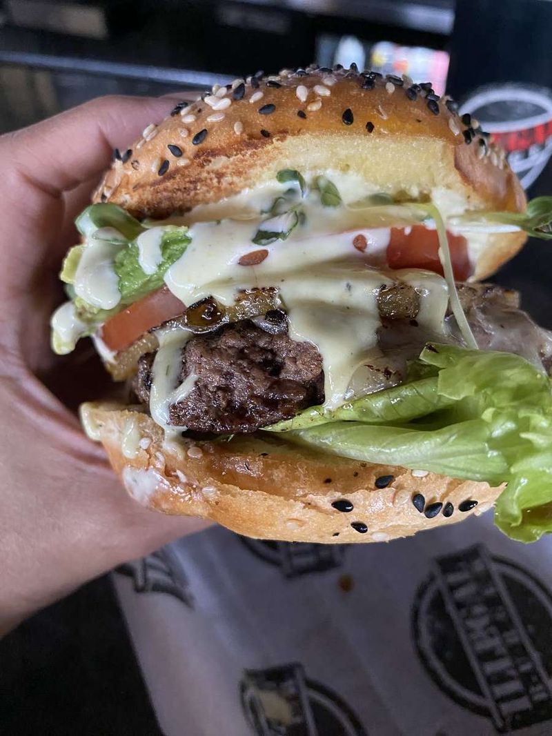 Illegal Pete's Border-Crossing Burger Brilliance