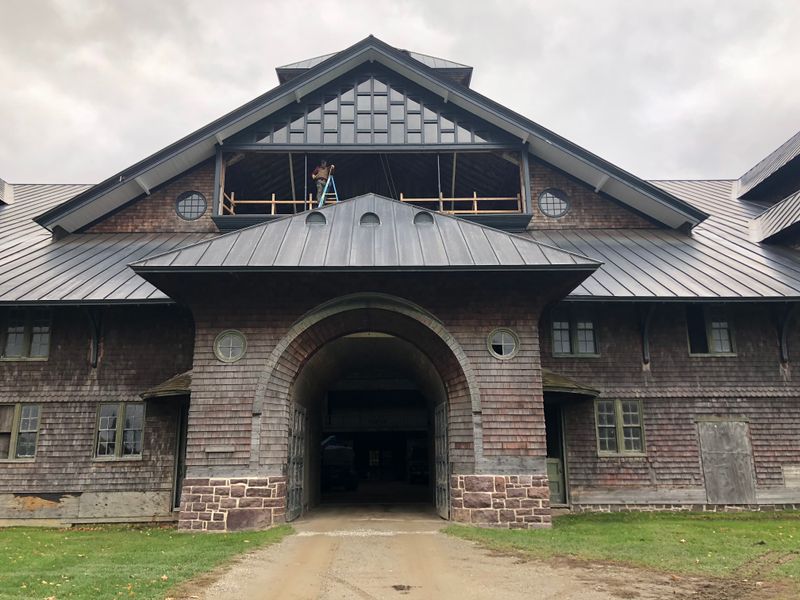 11 Vermont Barn Conversions With Surprising Modern Touches - Decor Hint Shelburne Farms' Historic Barn With Invisible Climate Control