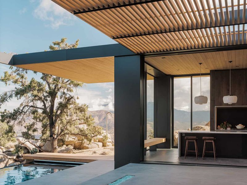 10 California Desert Retreats With Interiors That Match The Landscape - Decor Hint Floating Desert Sanctuary: Coachella Valley Marvel
