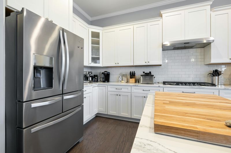 12 Things You Can Clear Away To Get Your Home Guest-Ready - Decor Hint Refrigerator Science Experiments