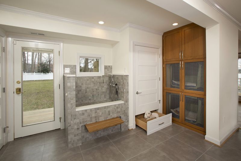 Dog Friendly Mudroom With Built In Pet Comforts - Decor Hint
