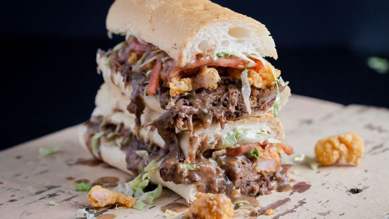 12 Louisiana Po'Boy Stands That Locals Defend Fiercely - Decor Hint Parkway Bakery & Tavern The Comeback King