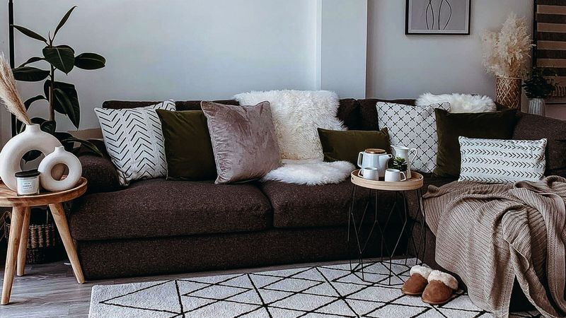 11 Boulder "Japandi" Living Spaces Where Minimalism Meets Warmth - Decor Hint Whittier Bungalow with Handcrafted Ceramics Collection