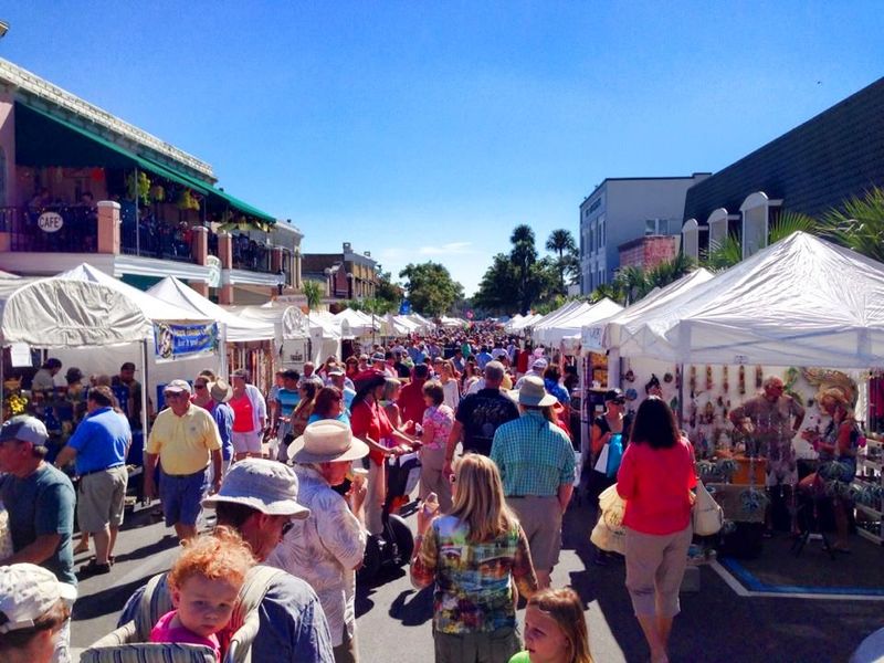 11 Local Florida Craft Fairs Bursting With Creativity - Decor Hint Mount Dora Craft Fair
