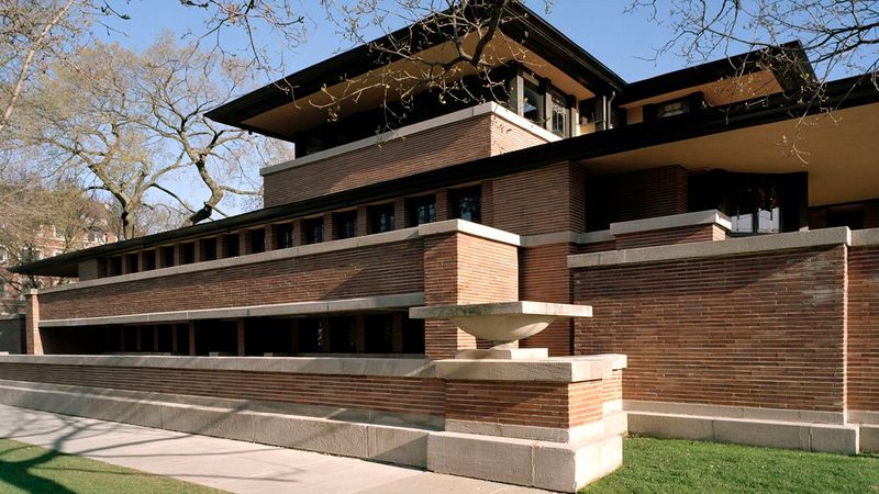 Hyde Park's Wright-Influenced Wonder