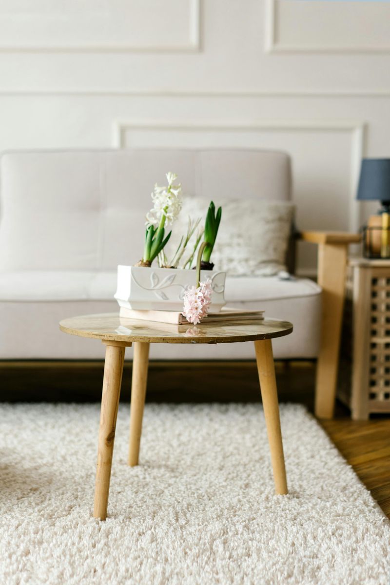 A Practical Guide To Tufted And Flat-Woven Rugs For Your Home - Decor Hint Cleaning And Maintenance Realities
