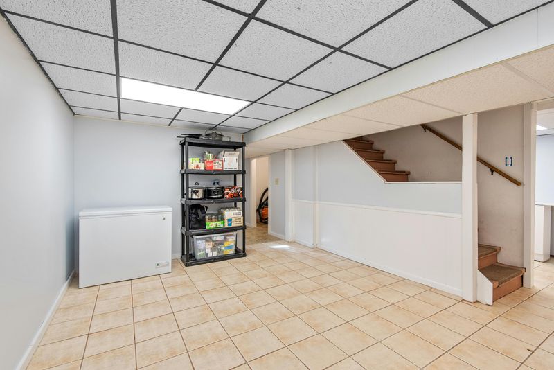Drop Ceilings With Fluorescent Lighting