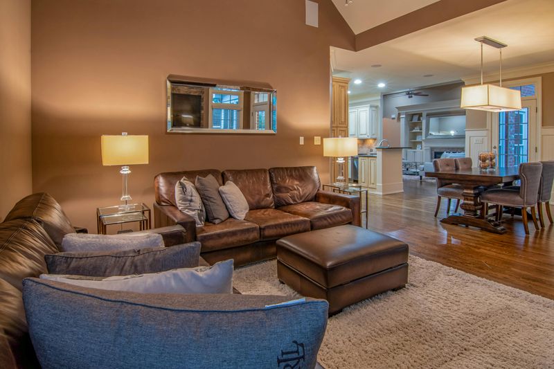 21 Simple Ways To Make Your Home Feel Cozier - Decor Hint Add A Plush Rug In High-Traffic Areas