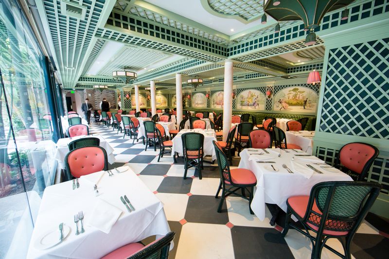 Brennan's – Pink Palace Perfection