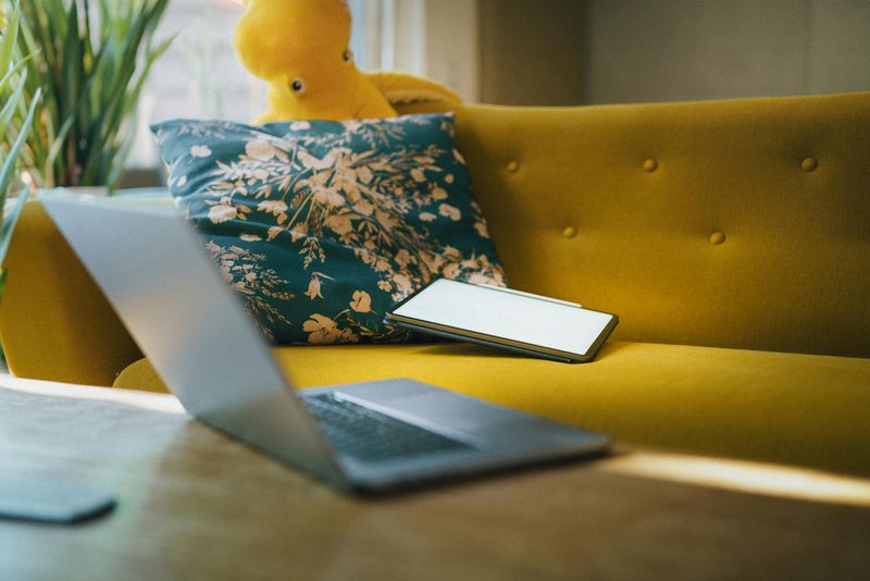 13 Practical Colors To Consider For Refreshing Your Living Room - Decor Hint Earthy Mustard Yellow