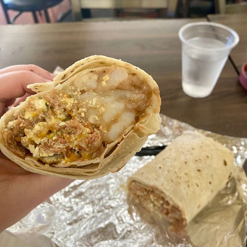 8 Phoenix Sonoran Breakfast Burritos Bigger Than The Plate - Decor Hint PHX Burrito House