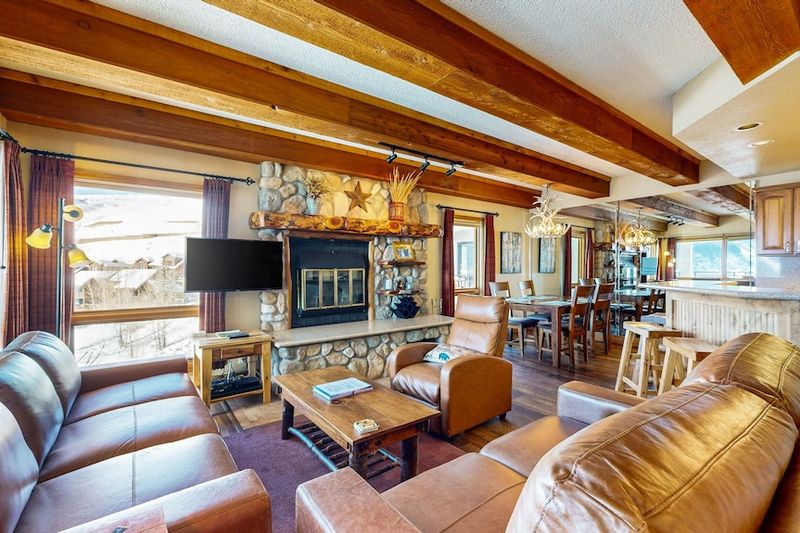 Crested Butte Ski Condos With Bland Overhead Spaces