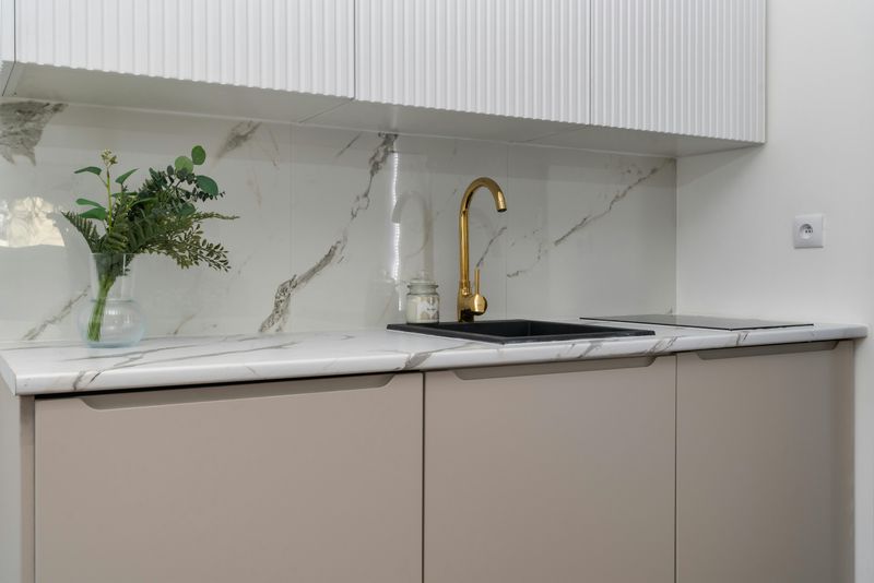 Laminate Countertops Mimicking Expensive Stone