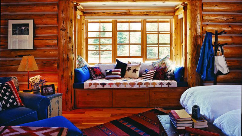 Cozy Reading Nooks With Layered Textiles