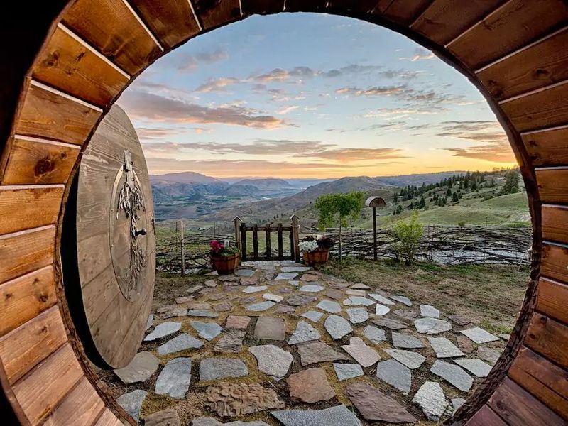 10 Fairy-Tale Style Homes Across America You Can Rent Right Now - Decor Hint The Hobbit House – Chelan, Washington