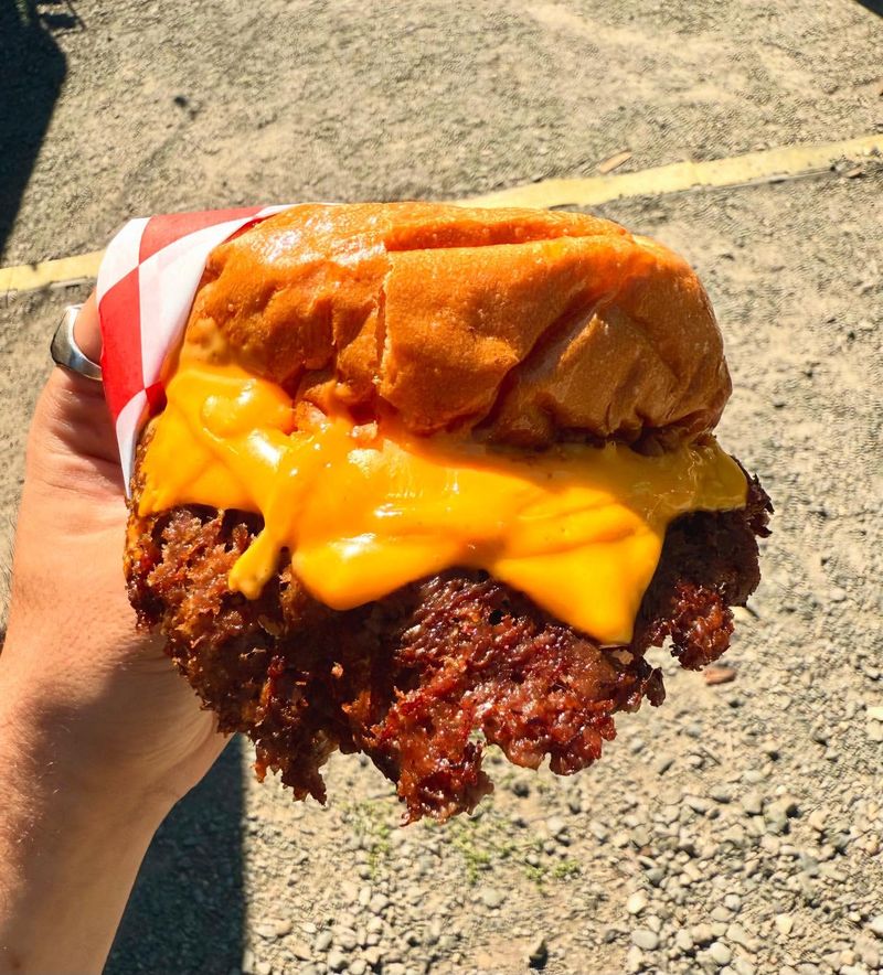 Lo's Burgers