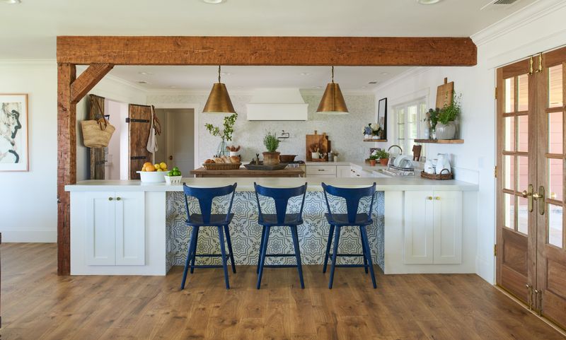 Contemporary Prairie-Style Farmhouse