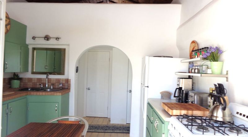 New Mexico Homes With Kitchens That Could Capture Adobe Charm - Decor Hint Rio Rancho Traditional Kitchen – New Mexico