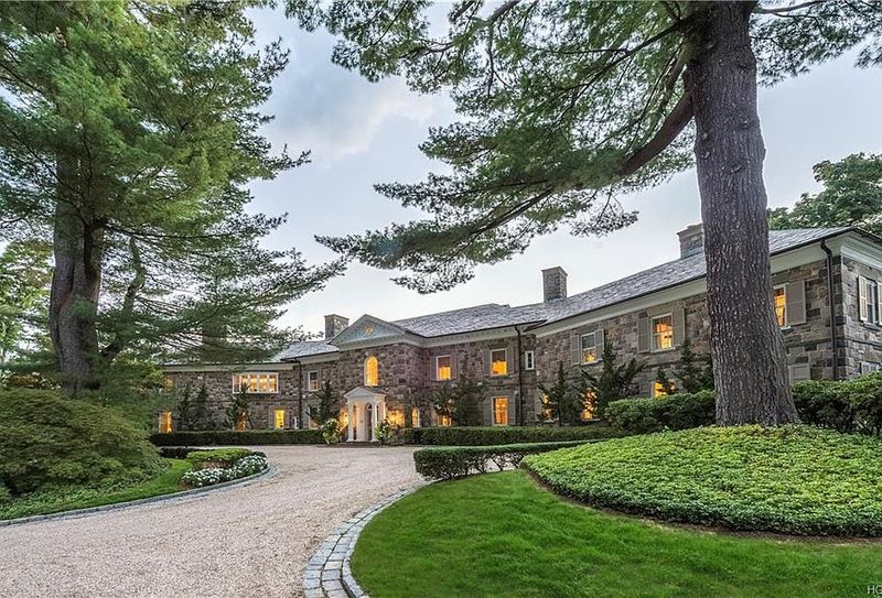 12 Greenwich Estates With Timeless Old-World Elegance - Decor Hint Rock Ridge Manor: Stone And Stucco Sophistication