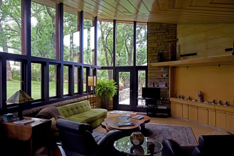 12 Minnesota Cabin Living Rooms Built For Snowy Nights - Decor Hint Prairie Glass House