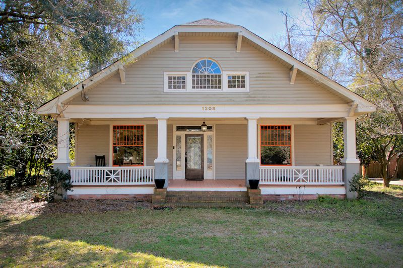 12 Georgia Craftsman Homes That Haven't Lost Their Appeal - Decor Hint 1910 Craftsman Bungalow – Decatur