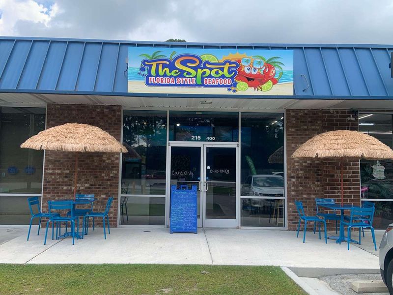 The Spot: No-Frills Shrimp Burger Perfection