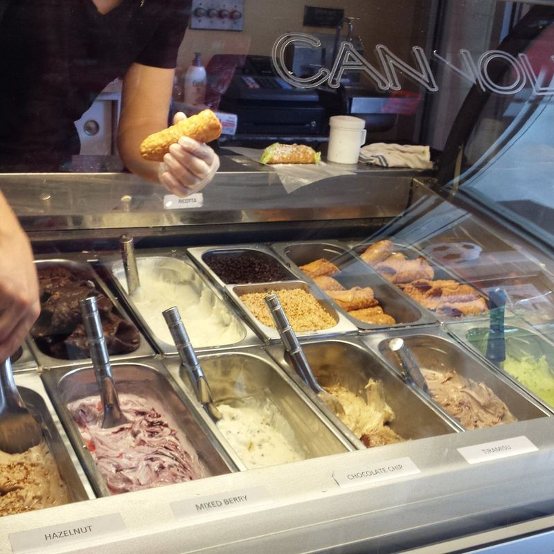 Gigi Gelateria: Frozen Cannoli Innovation