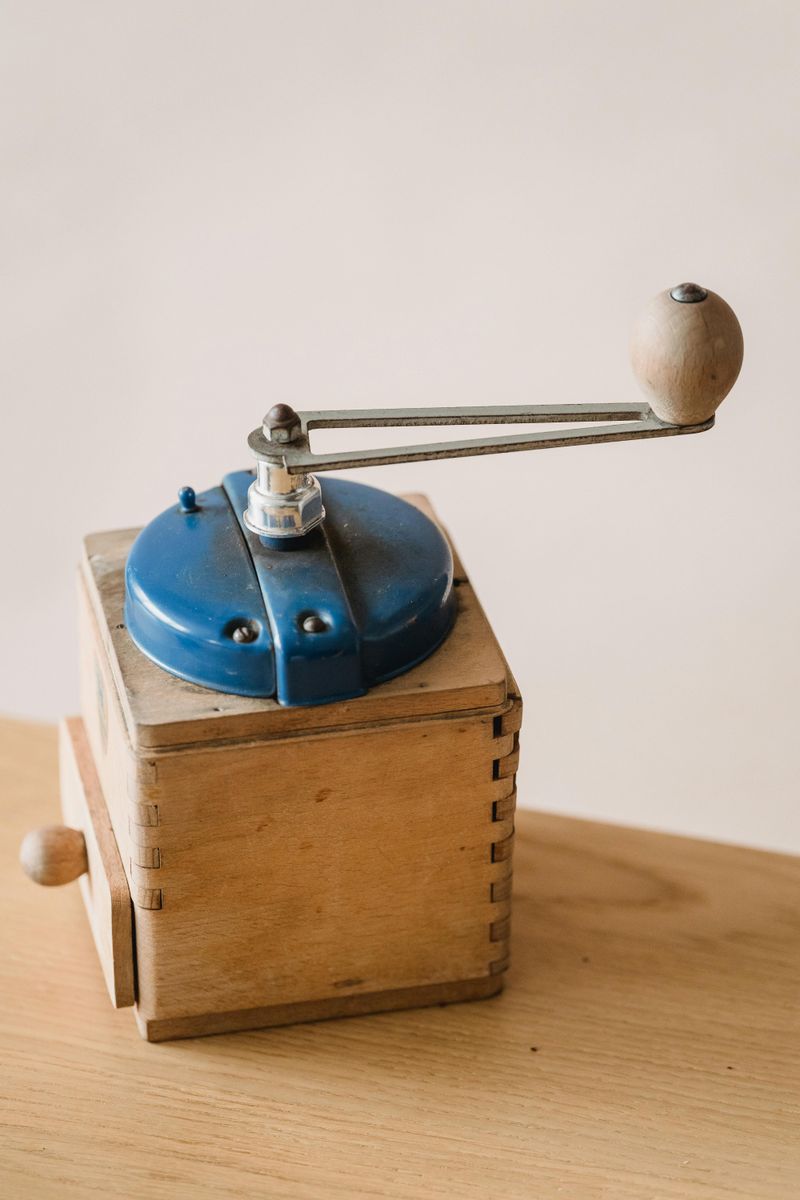 17 Traditional Kitchen Tools That May Be Less Familiar To Younger Generations - Decor Hint Manual Coffee Grinder