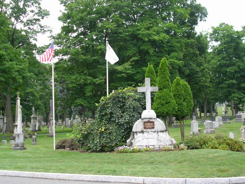 Saint Agnes Cemetery After-Dark Walk – Menands, NY