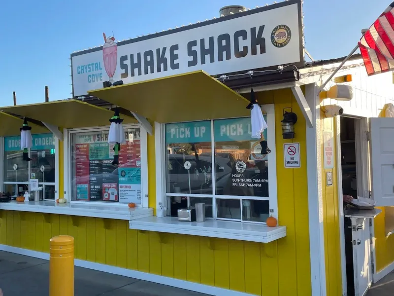 16 California Drive-Ins Where Classic Carhop Charm Still Thrives - Decor Hint Ruby's Shake Shack In Newport Beach