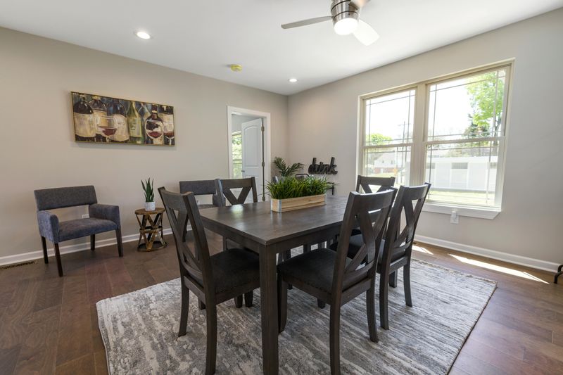 8 Rooms That Could Feel Outdated In Modern Homes - Decor Hint Dining Rooms with Wallpaper Borders