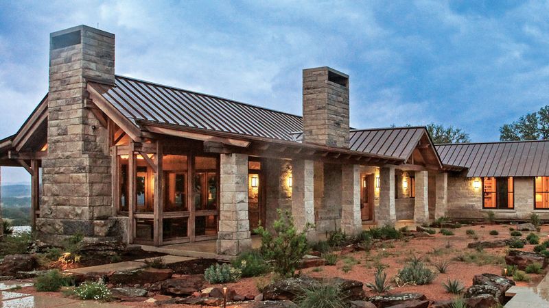 12 Texas Hill Country Homes With Rustic Elegance - Decor Hint Boerne Timber Frame Showpiece